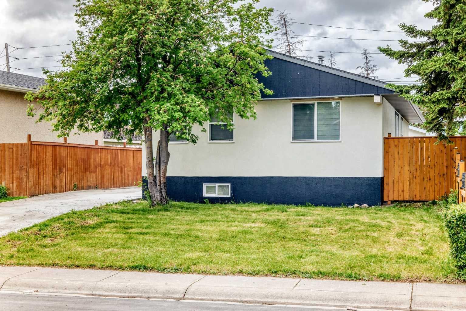 611 Penbrooke Road SE — photo 2