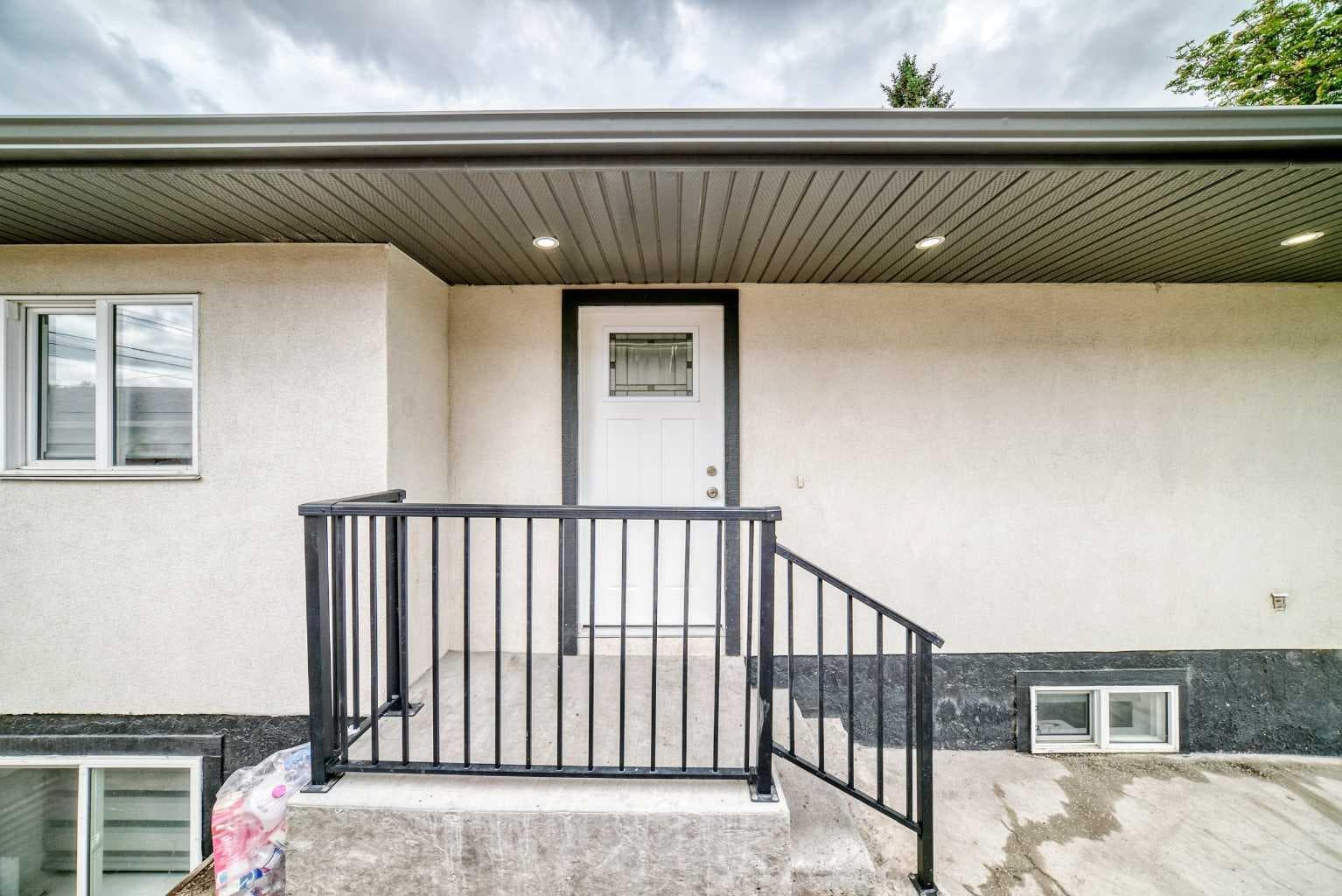 611 Penbrooke Road SE — photo 3