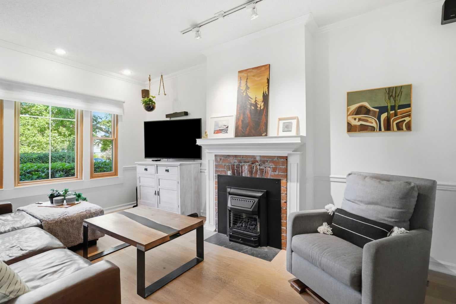 1422 2 Street NW — photo 5
