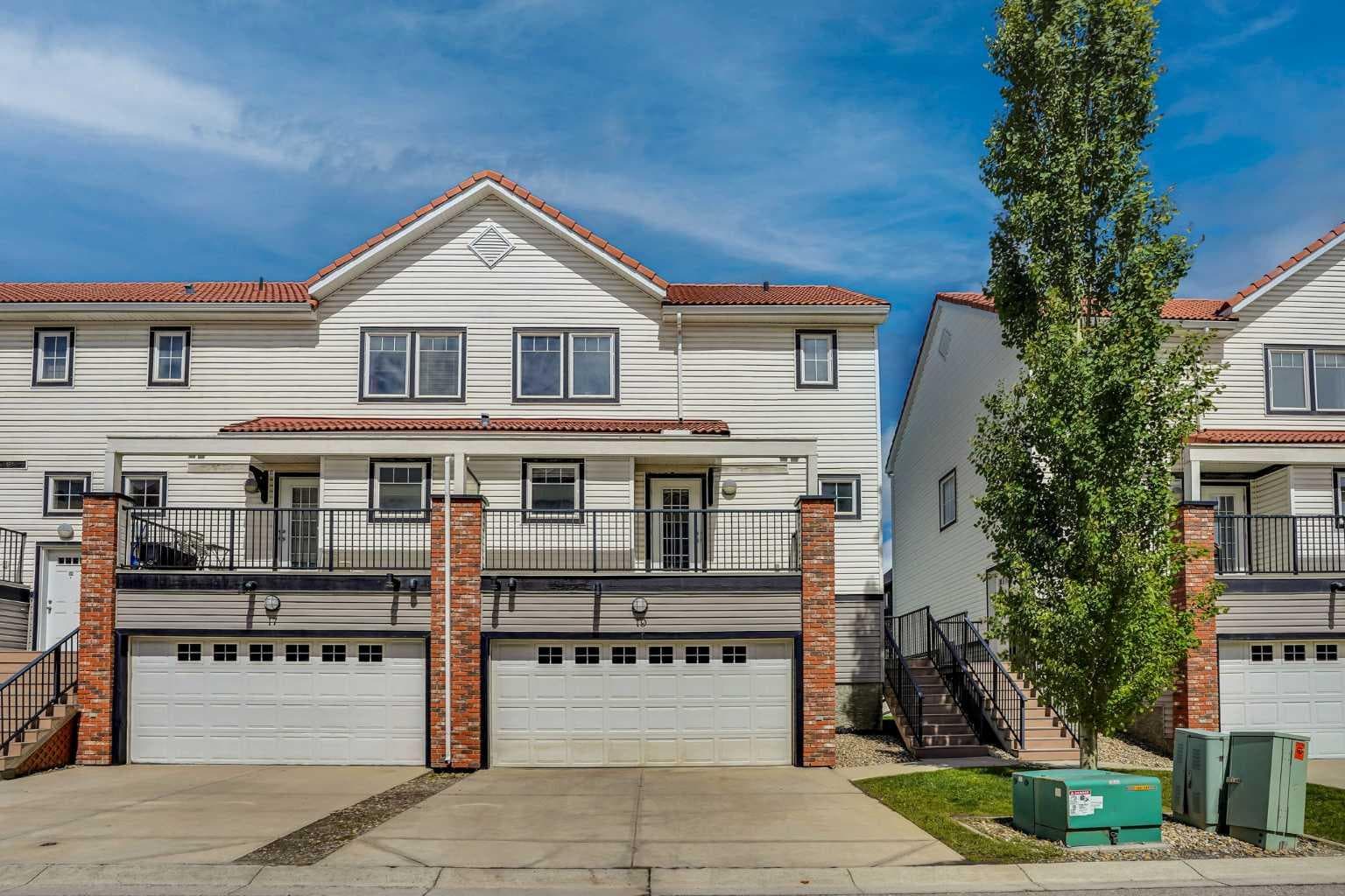 19 Royal Oak Plaza NW — photo 1