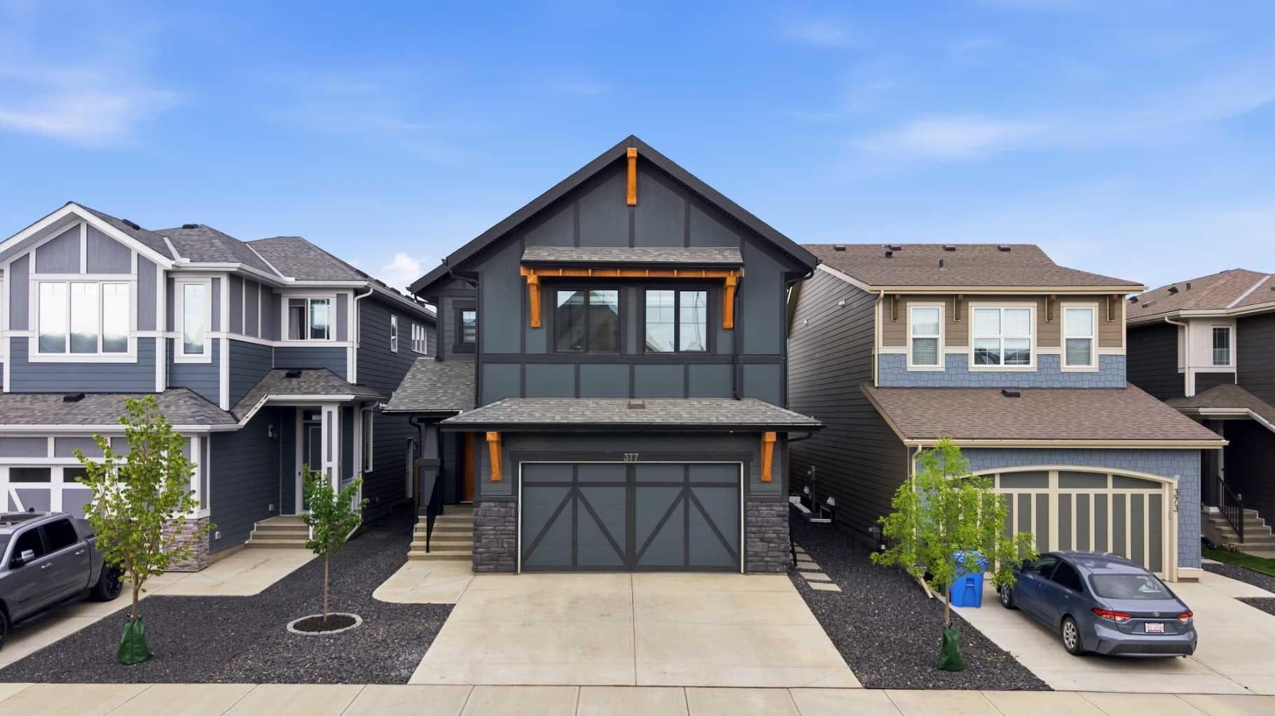 377 Magnolia Way SE — photo 1