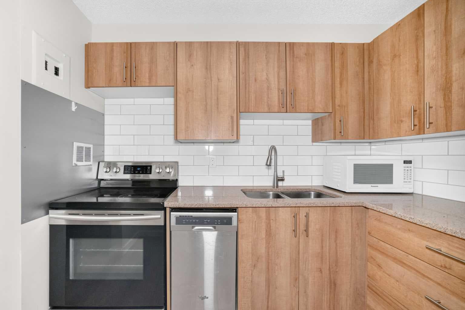6102, 315 Southampton Drive SW — photo 4