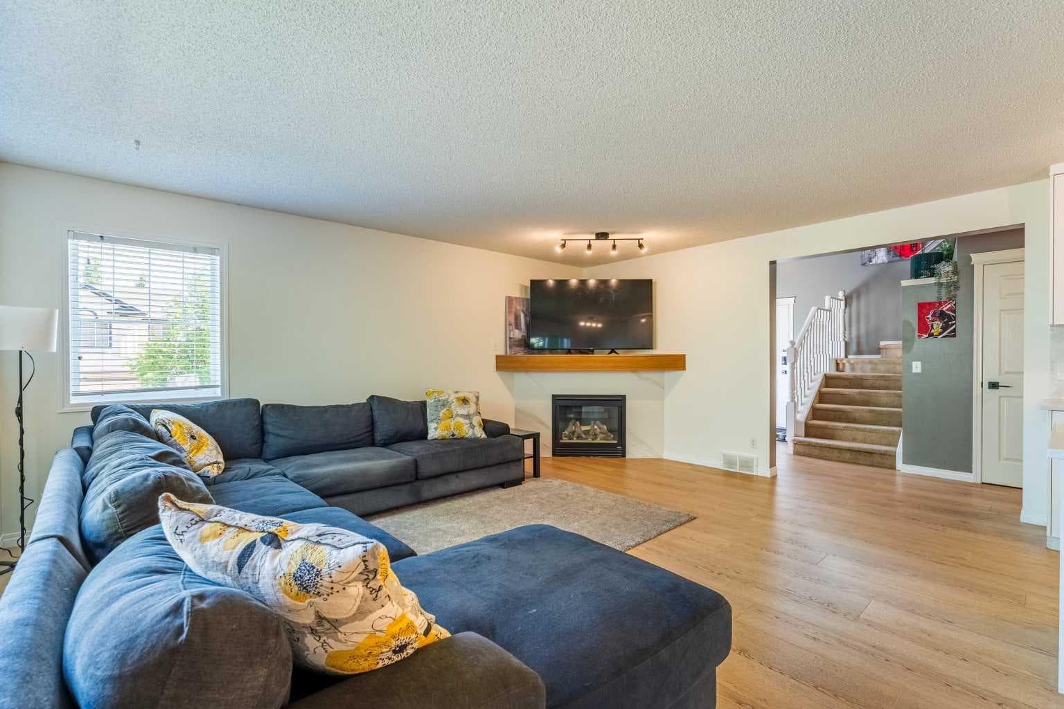 76 Cranfield Place SE — photo 3
