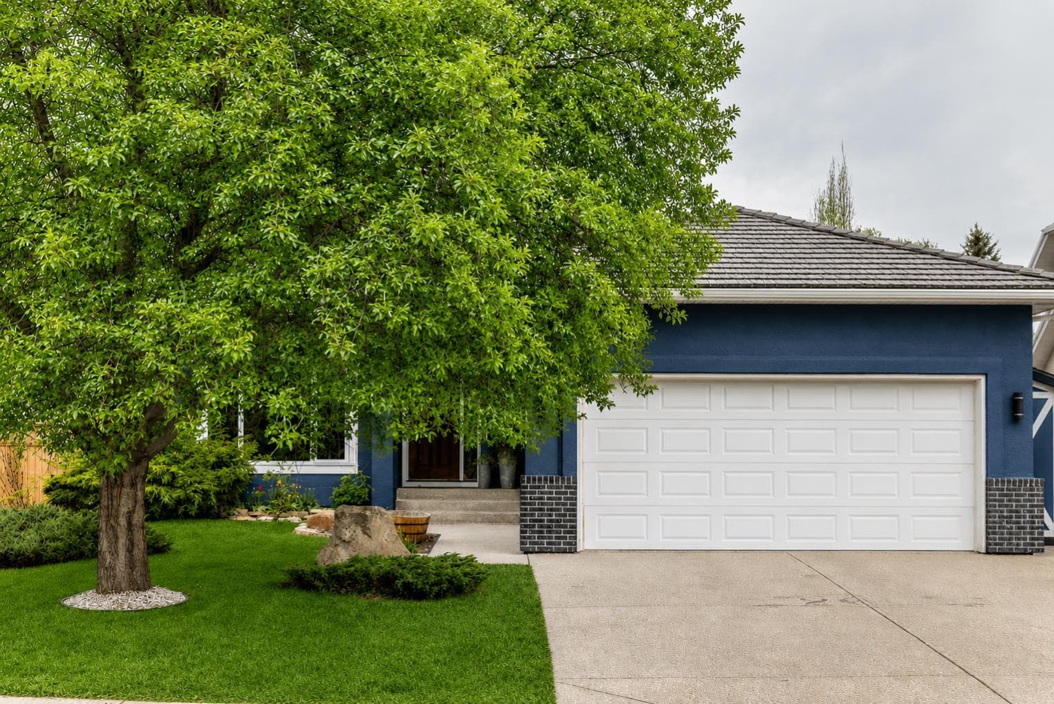 260 Westchester Way — photo 2