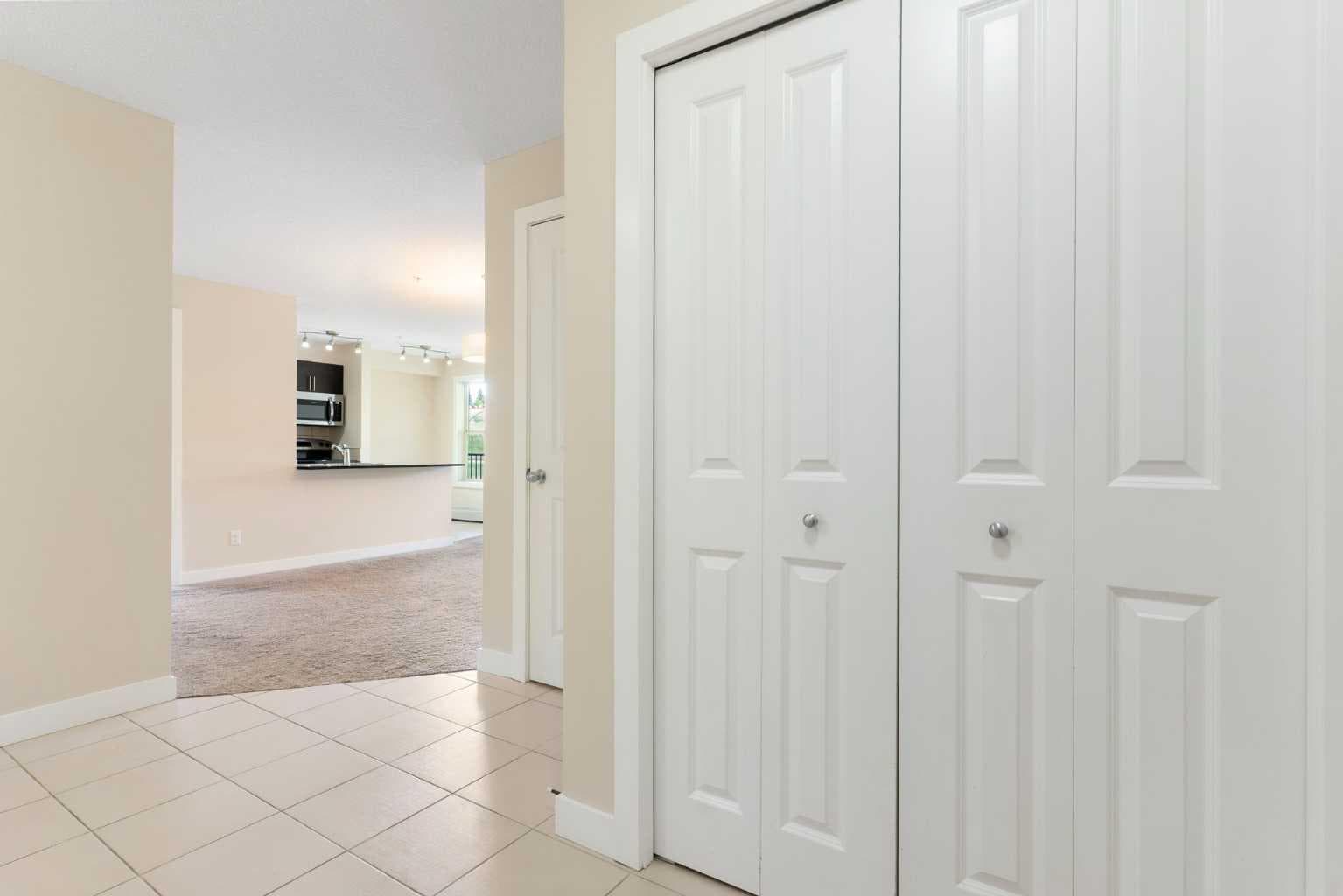 1302, 625 Glenbow Drive — photo 4