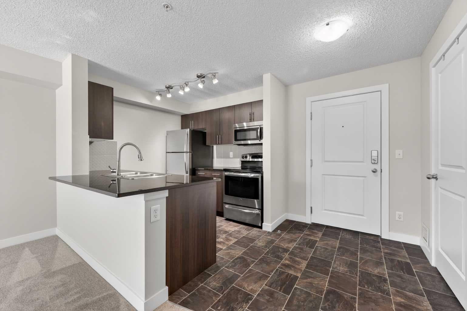 3310, 625 Glenbow Drive — photo 2