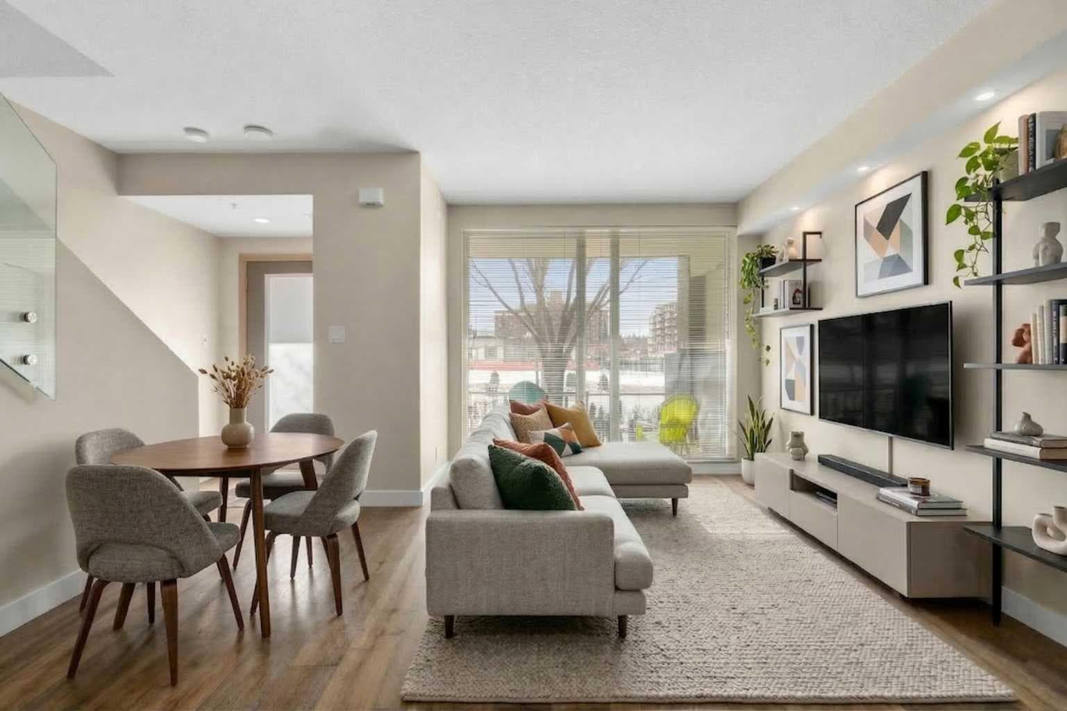 1132 12 Avenue SW — photo 1