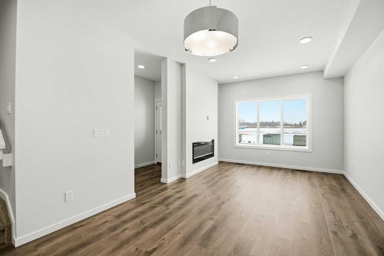 159 Lincoln Crescent — photo 5
