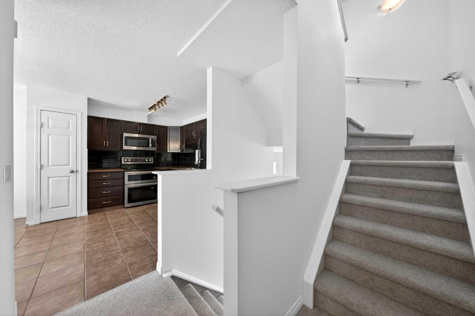 99 Copperfield Court SE — photo 5