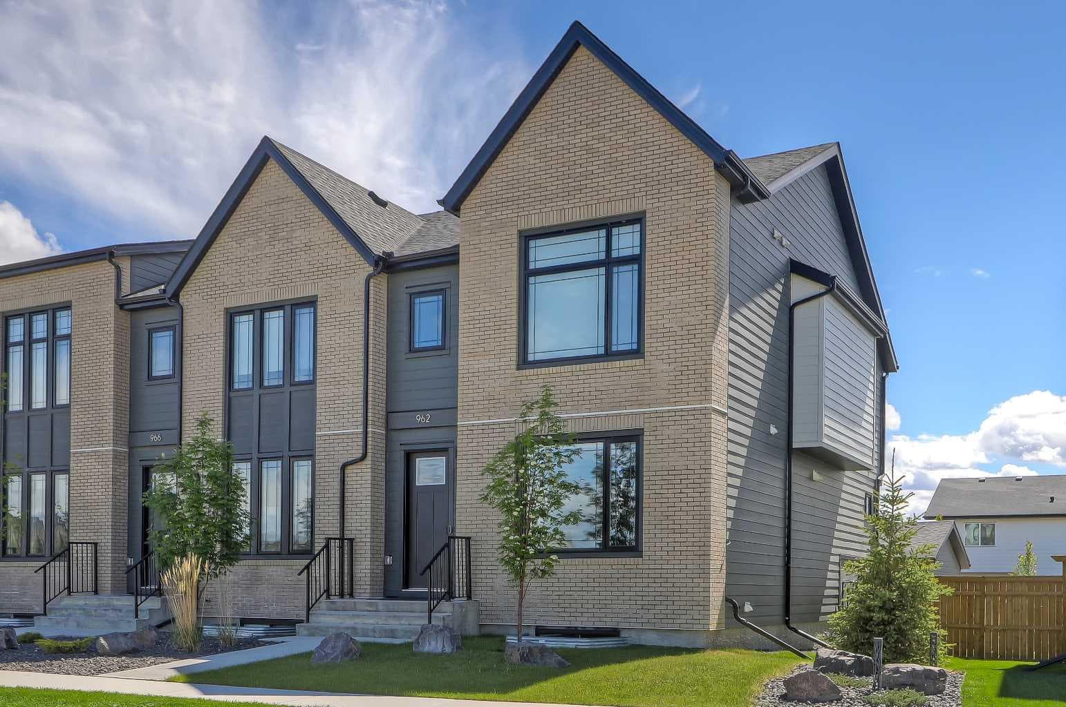Row/Townhouse in Harmony