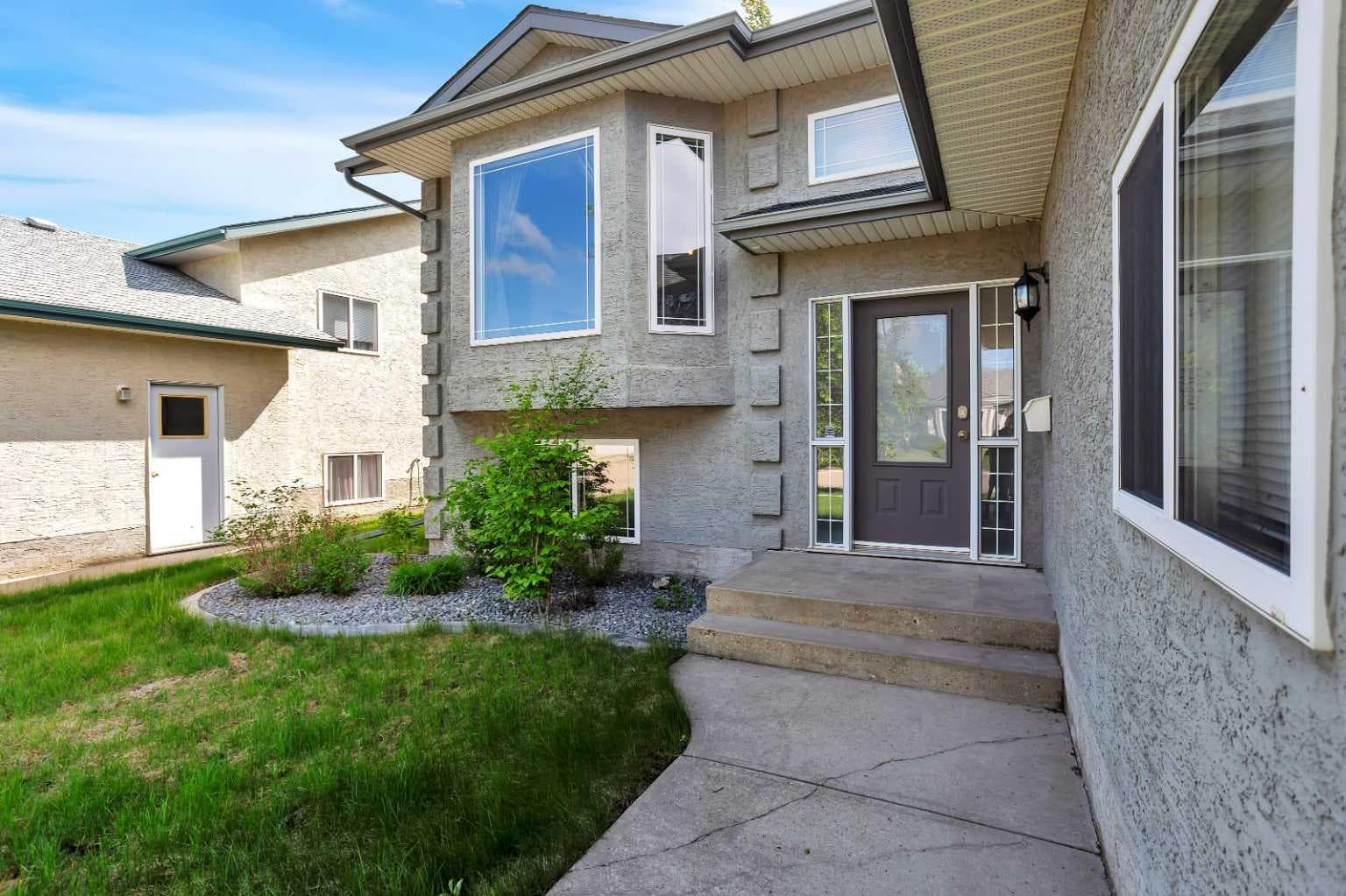9 Archibald Crescent — photo 2