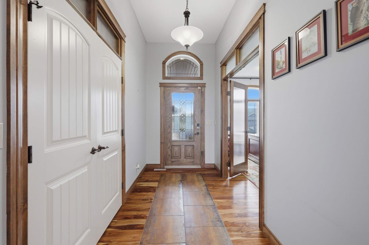 8 Laurel Close — photo 3