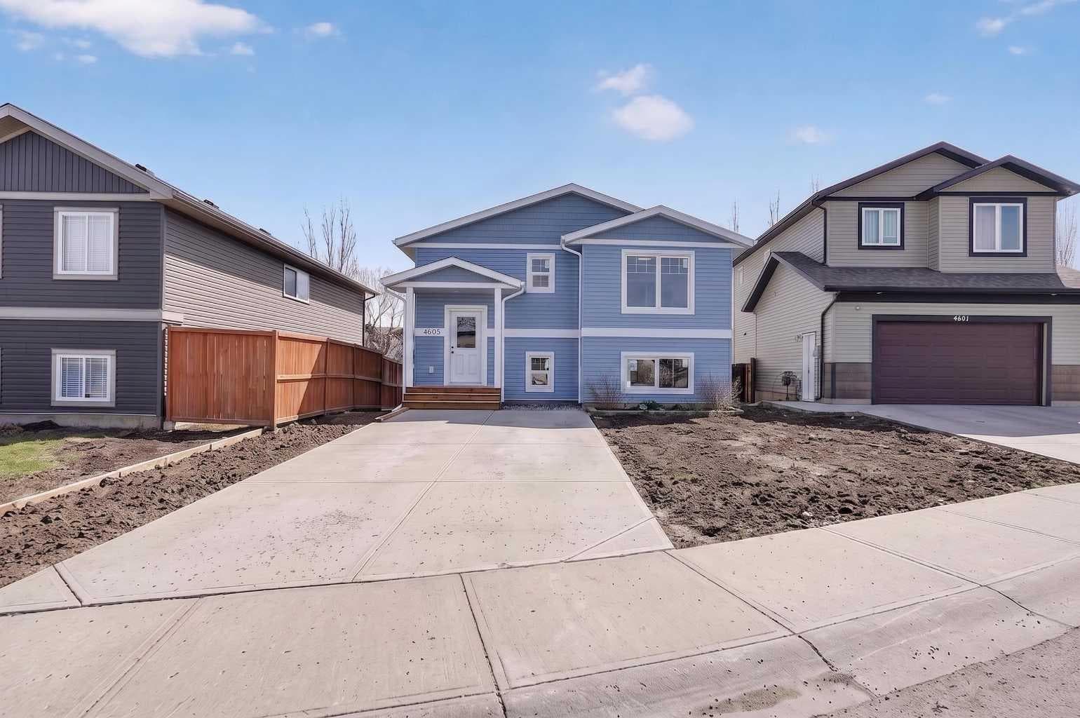 4605 7 Street — photo 1