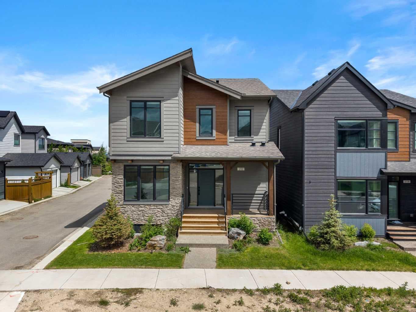 212 Treeline Avenue SW — photo 1