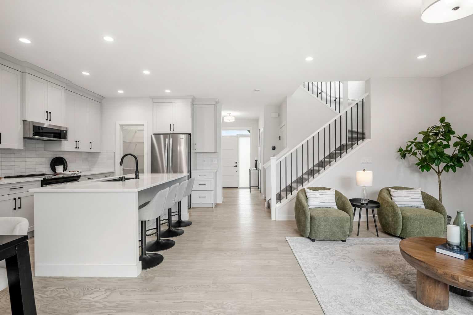212 Treeline Avenue SW — photo 3