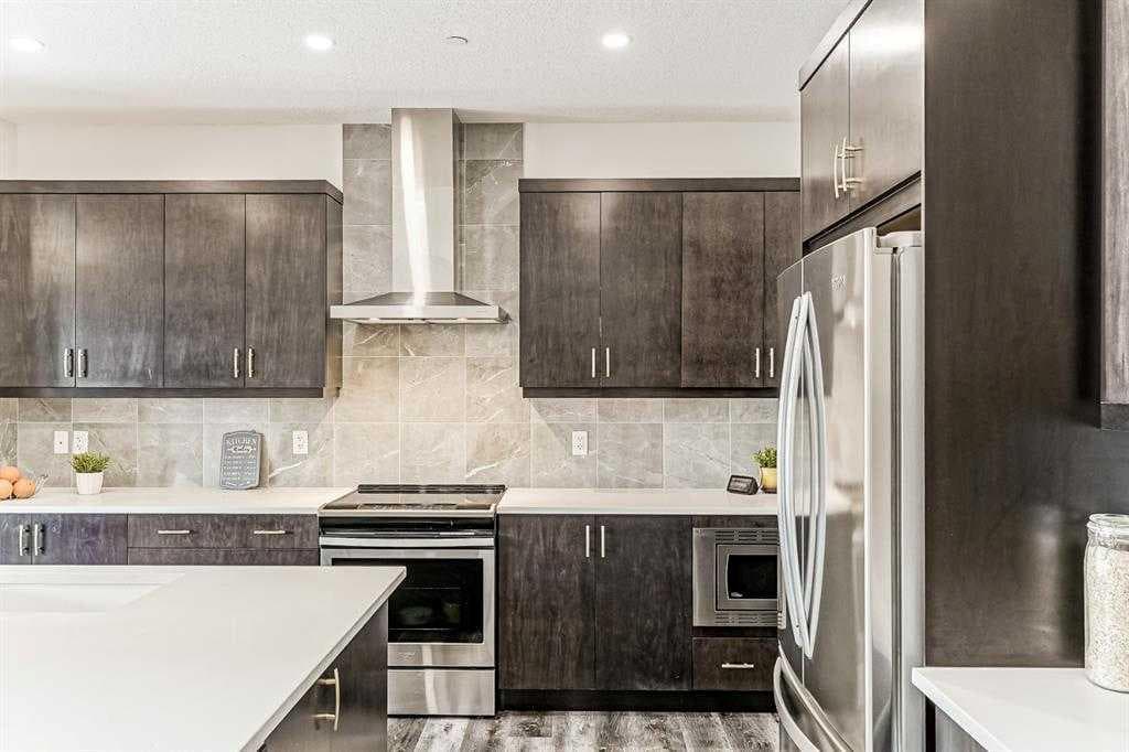 22 Howse Mount NE — photo 3