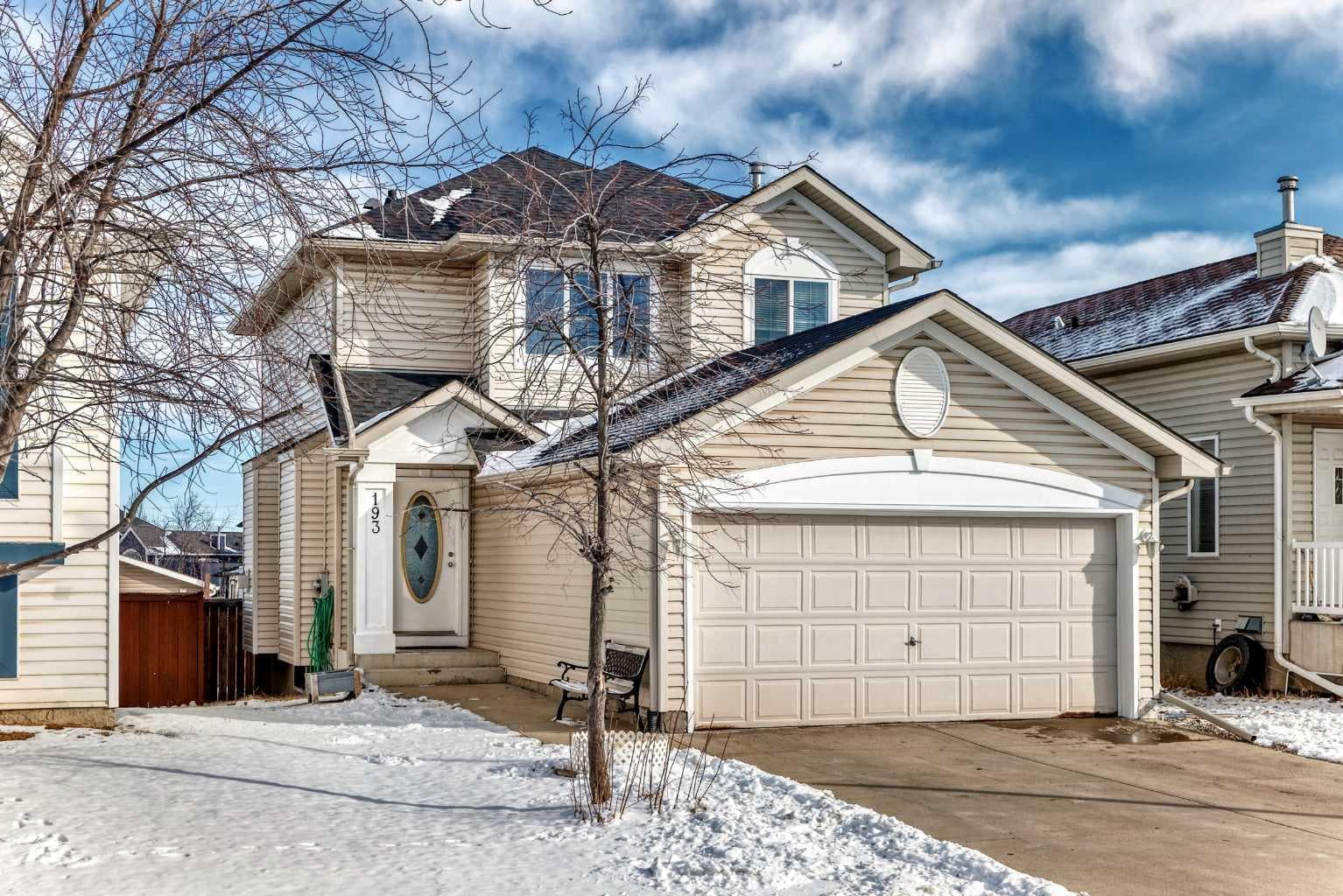 193 Covewood Green NE — photo 1