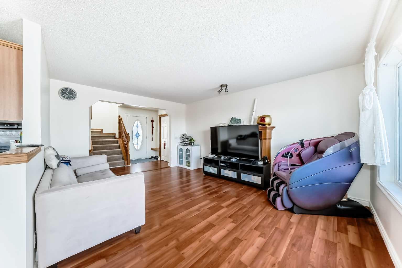 193 Covewood Green NE — photo 3