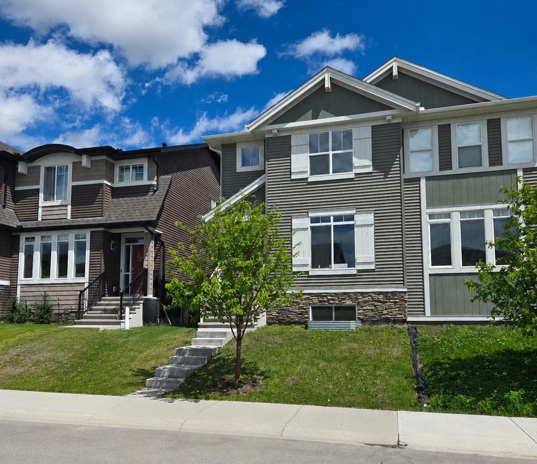 18 Willow Crescent — photo 1