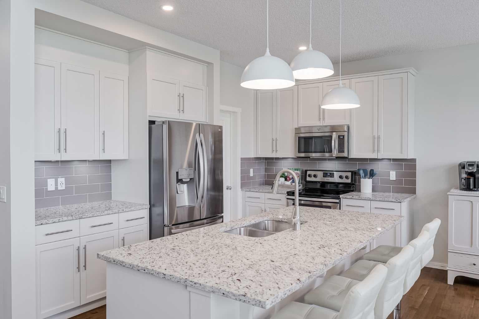 225 Kingsmere Cove SE — photo 5
