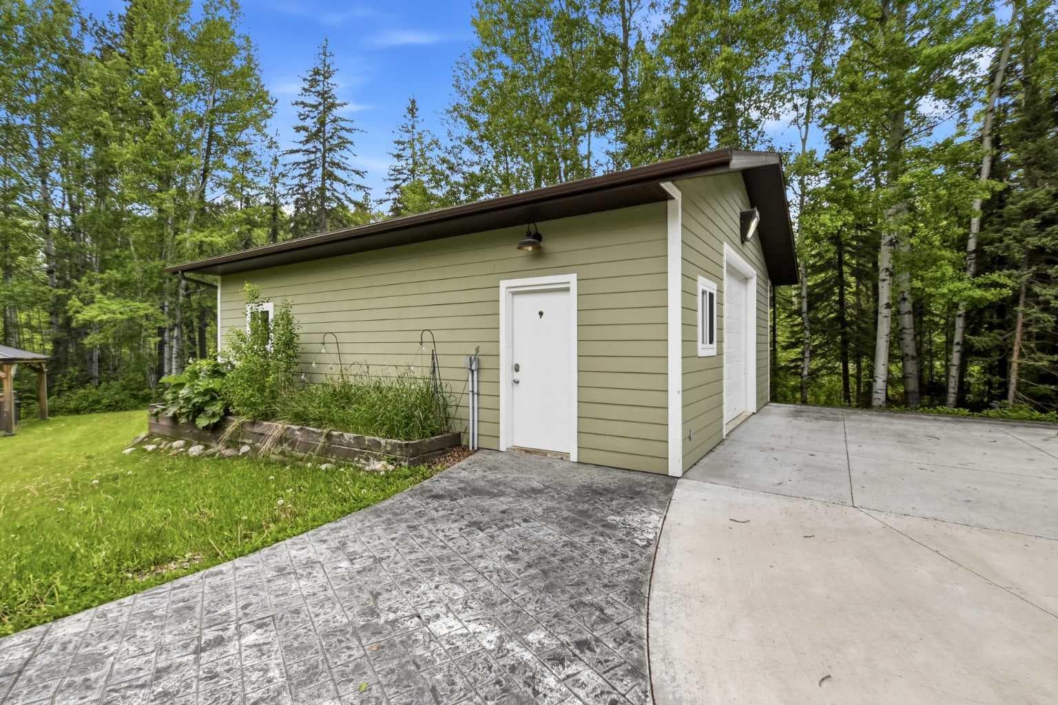 52 Woodlands Drive — photo 3