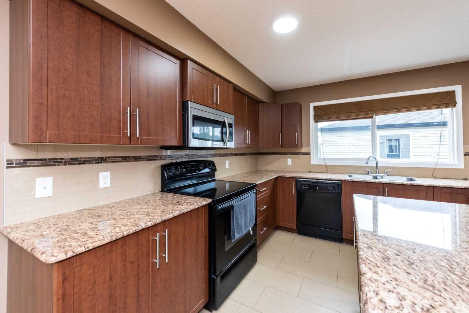 212 Panatella Drive NW — photo 3