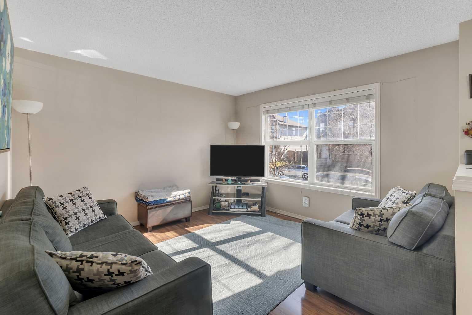 33 Saddlebrook Common NE — photo 3