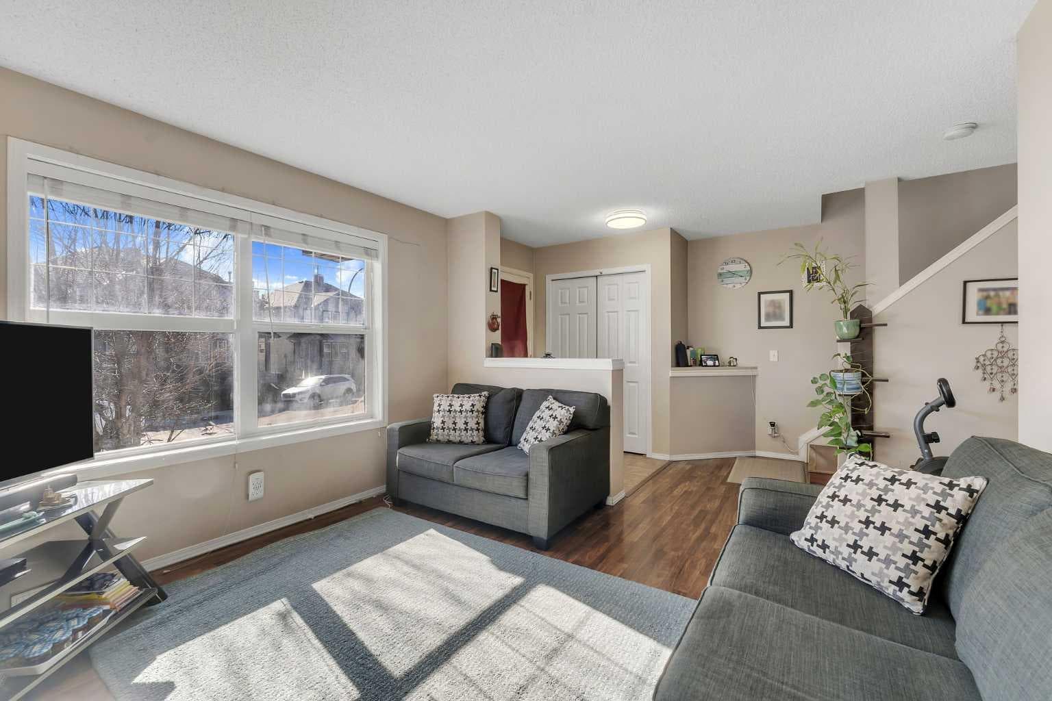 33 Saddlebrook Common NE — photo 4