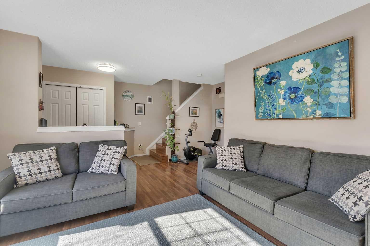 33 Saddlebrook Common NE — photo 5