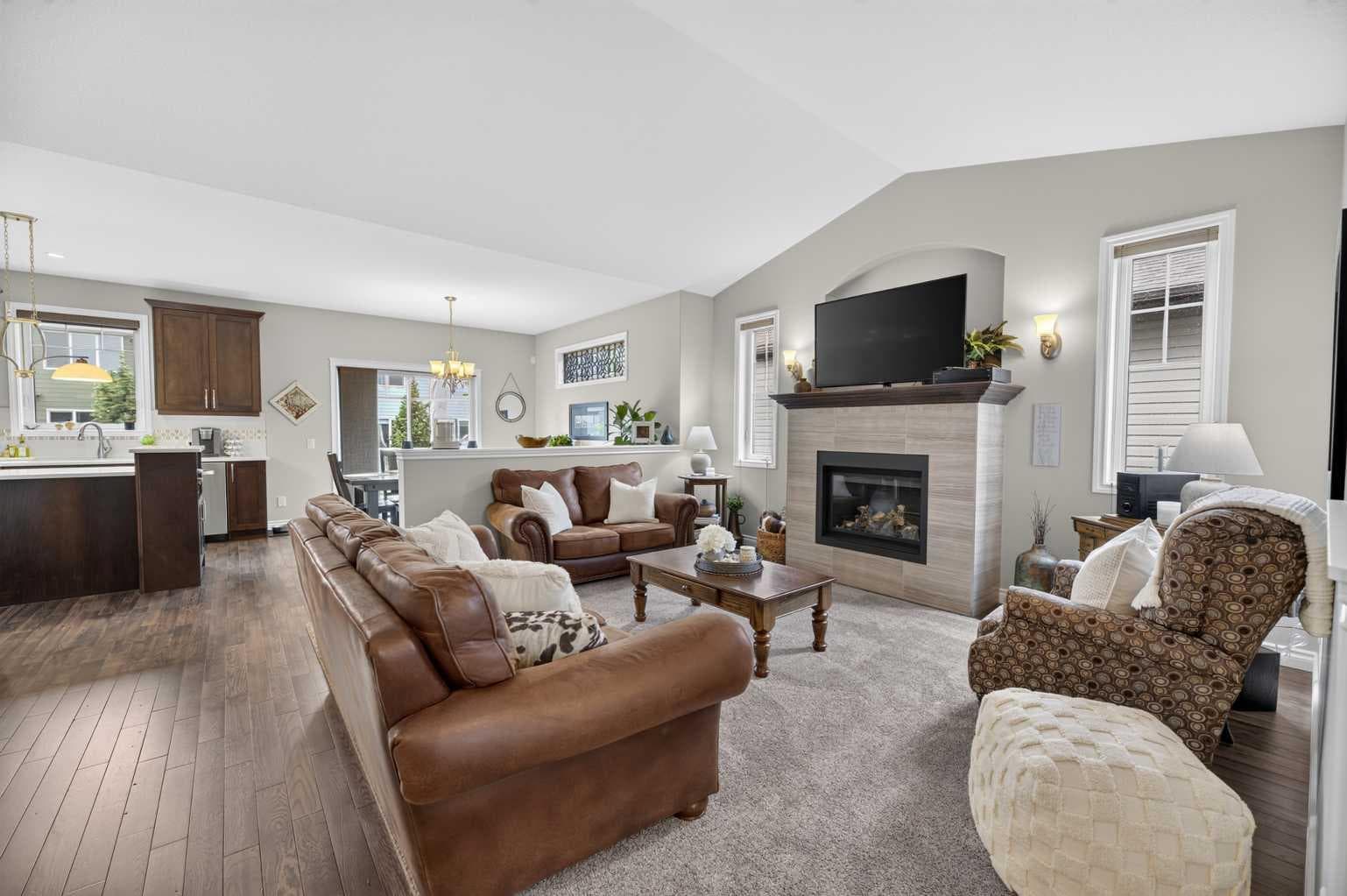 758 Stonehaven Drive — photo 4