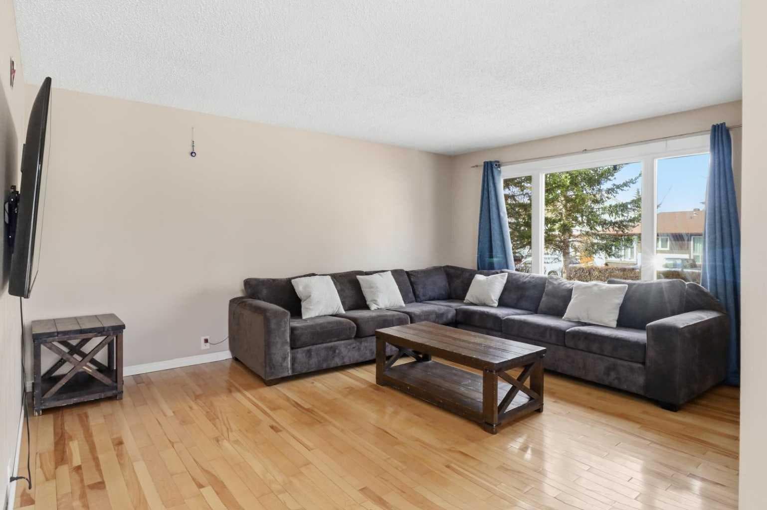 85 Abergale Close NE — photo 4