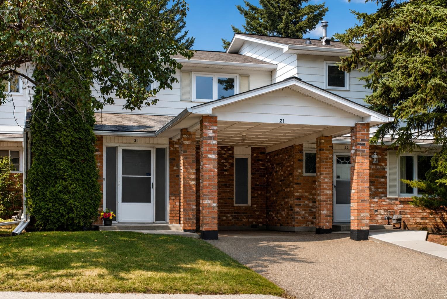 21, 2815 Palliser Drive SW — photo 1