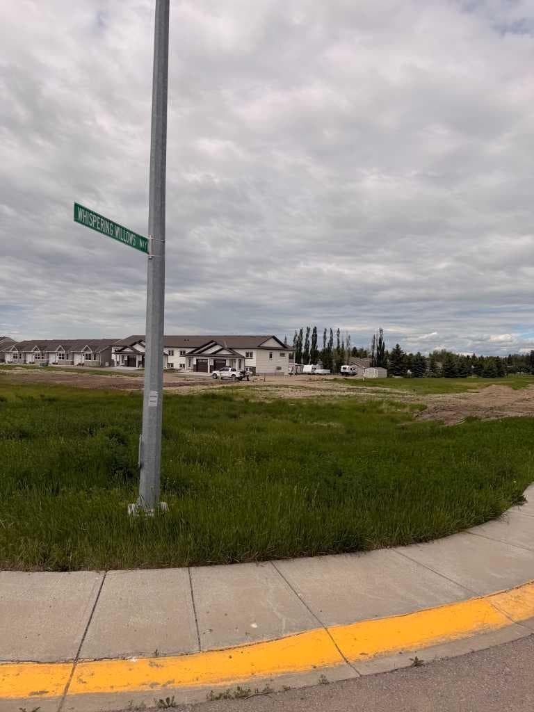 602 Whispering Greens Avenue — photo 3