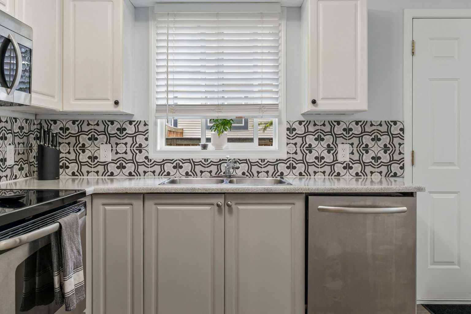 123 Stonemere Place — photo 4