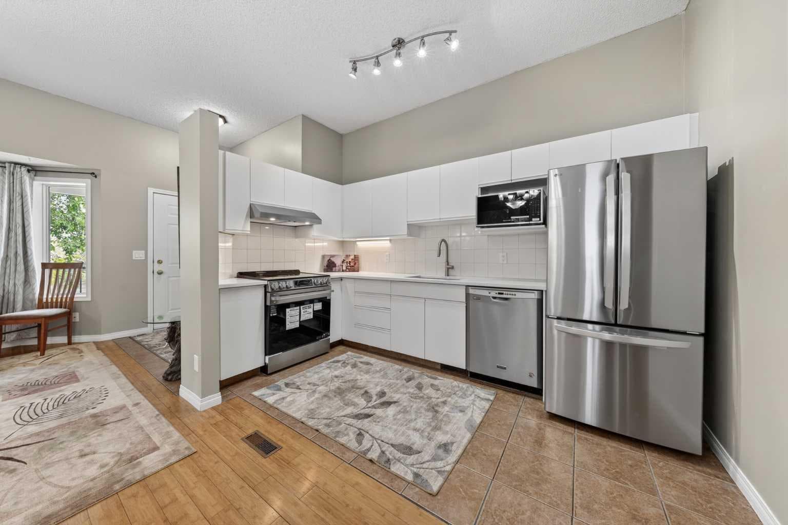 73 Hidden Valley Villas NW — photo 1