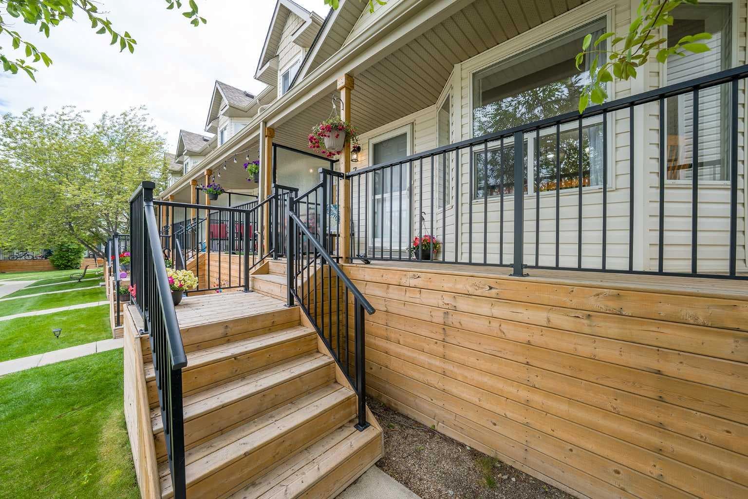 73 Hidden Valley Villas NW — photo 3