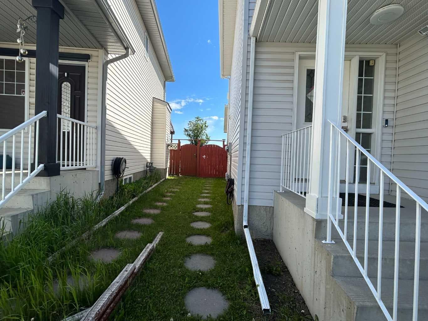 119 Citadel Meadow Grove NW — photo 3