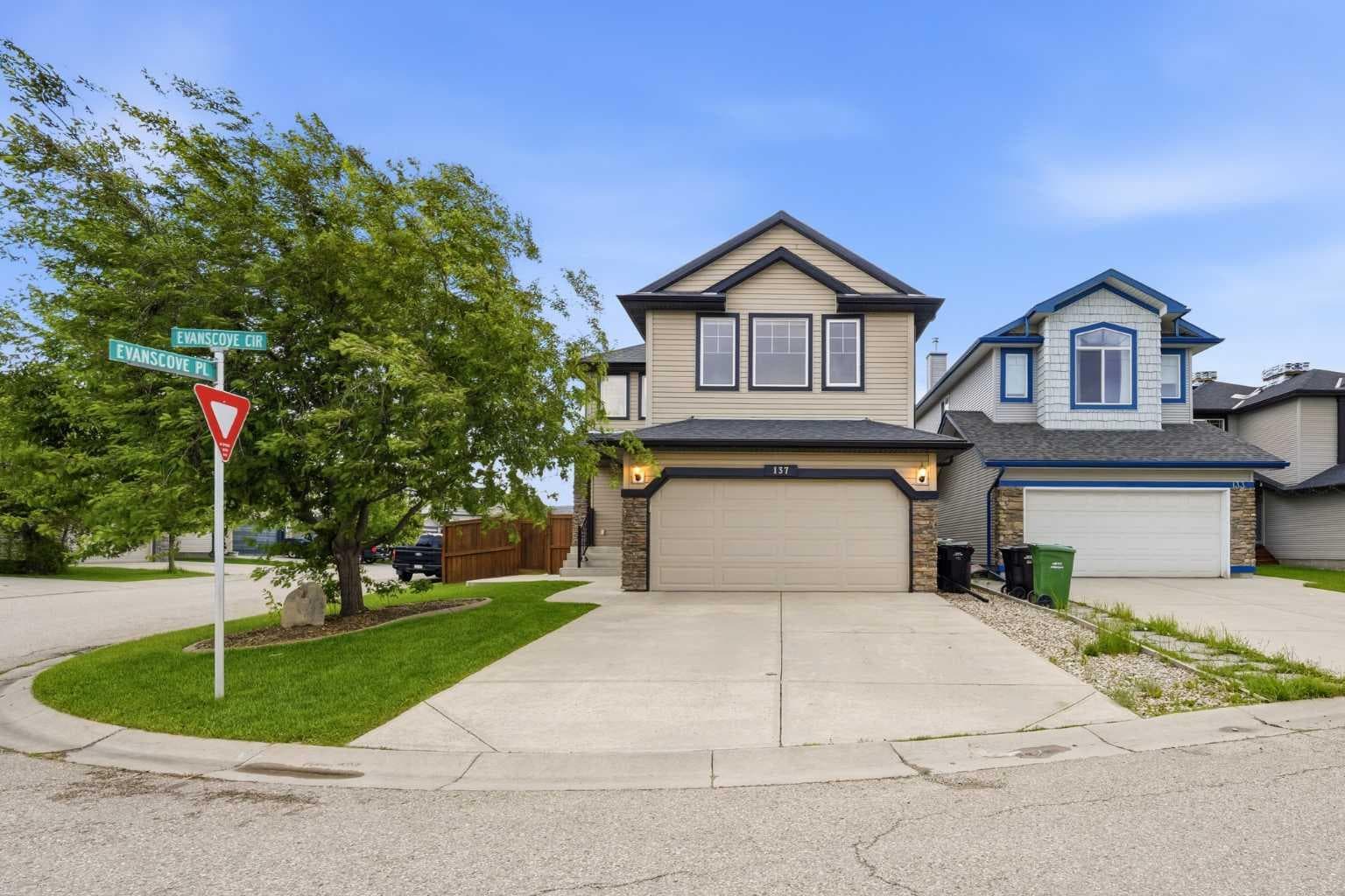 137 Evanscove Circle NW — photo 1