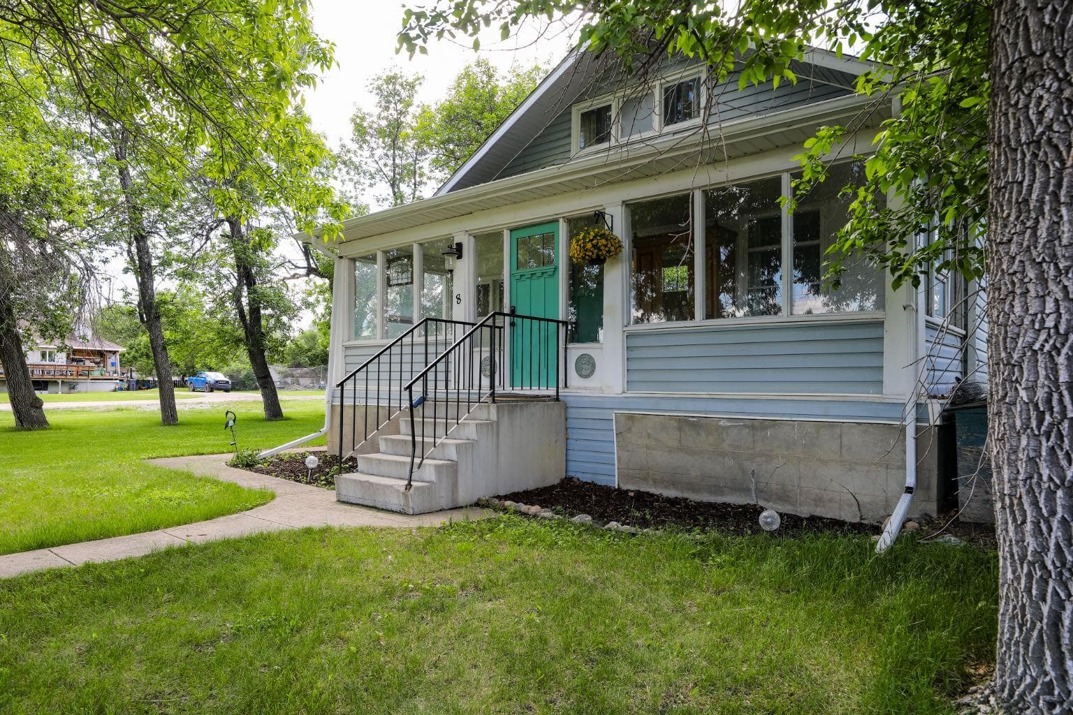 8 N 2 Street W — photo 4