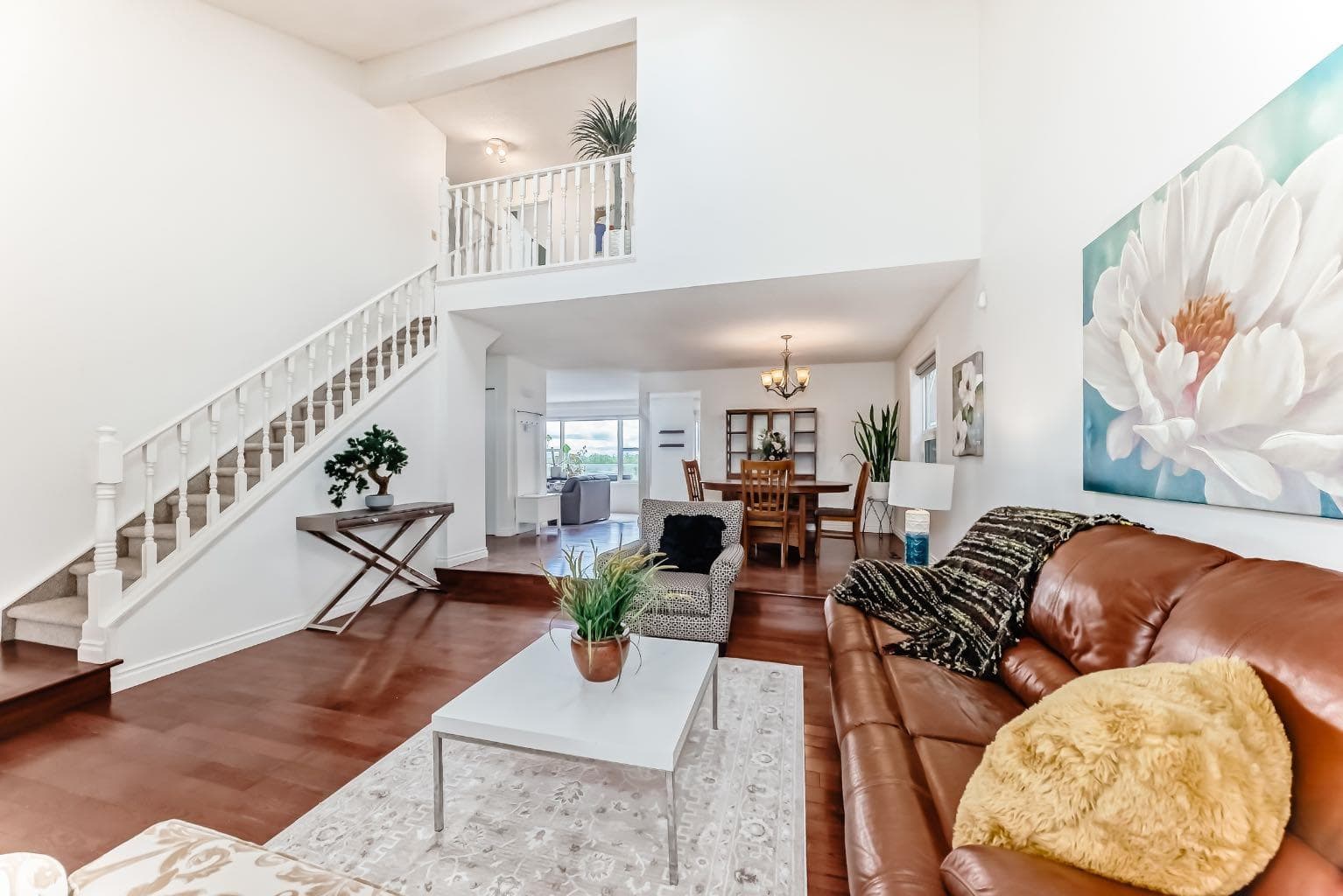 15 Hawkcliff Way NW — photo 4