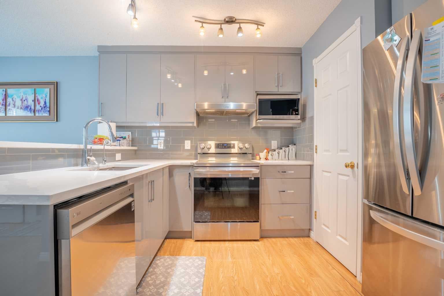 37 Martha's Haven Manor NE — photo 1