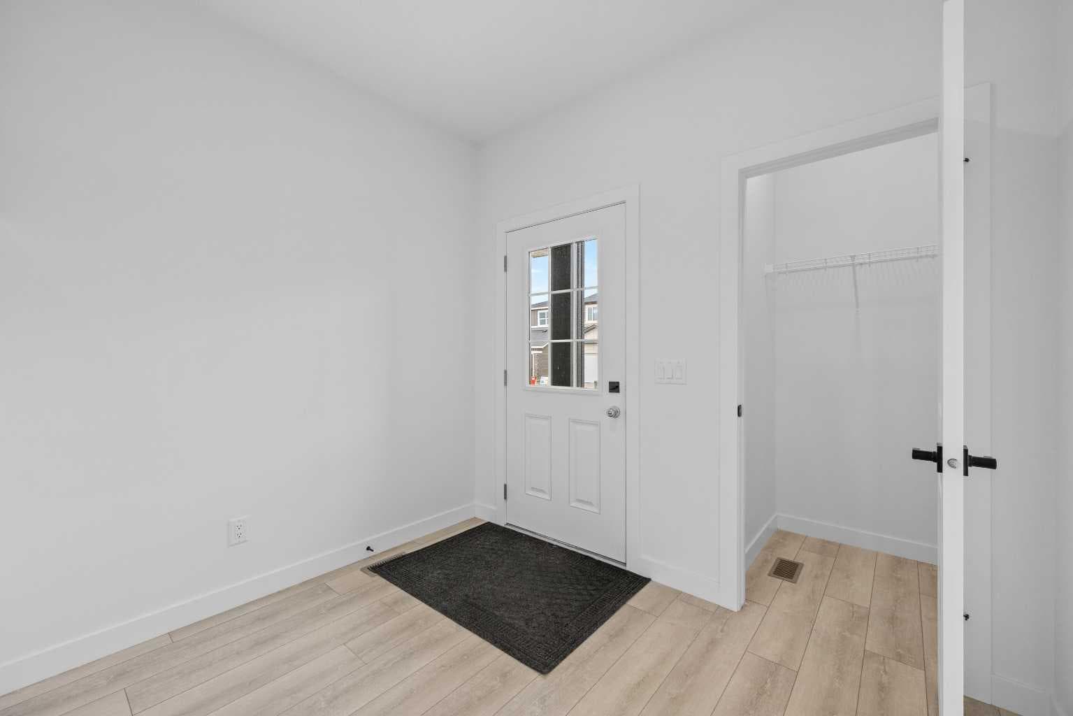 33 Hotchkiss Gardens SE — photo 4