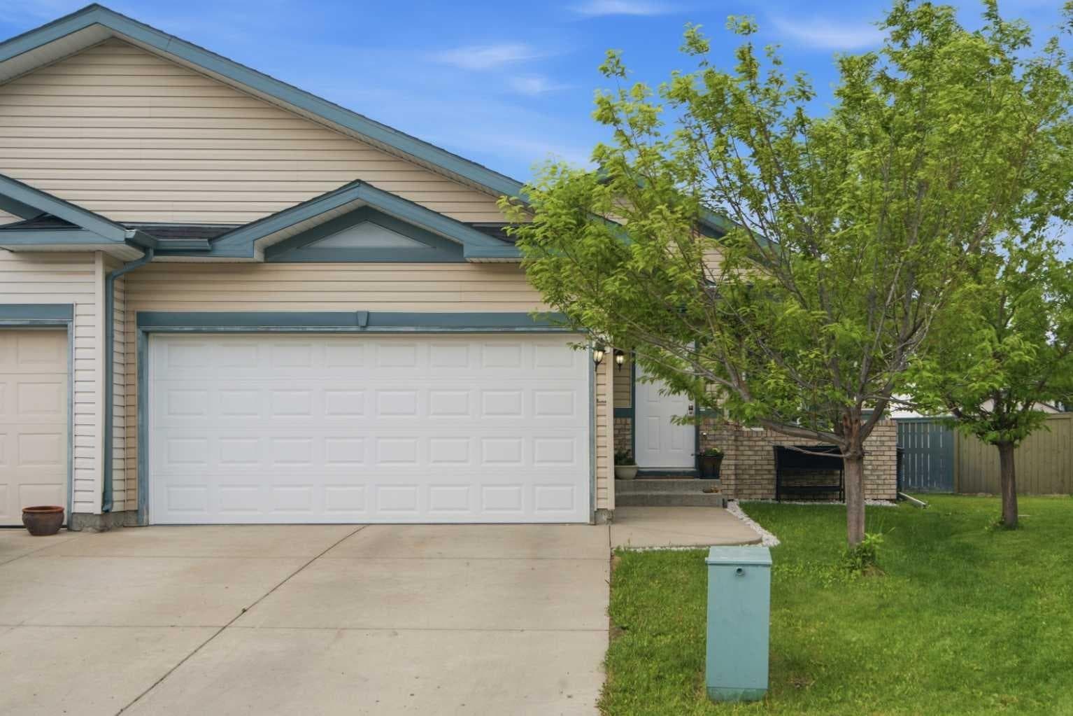 109 Canoe Square SW — photo 3