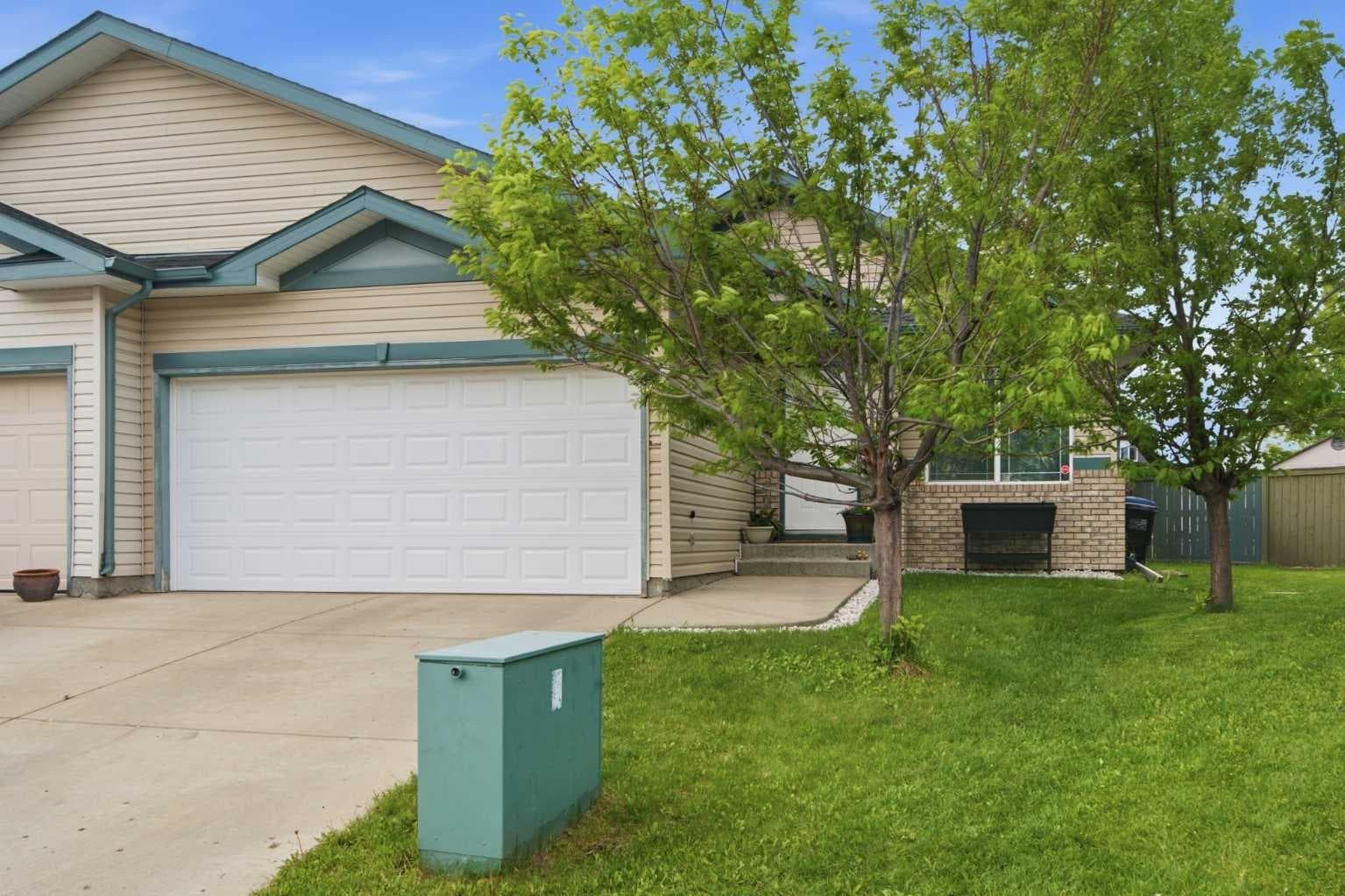 109 Canoe Square SW — photo 4