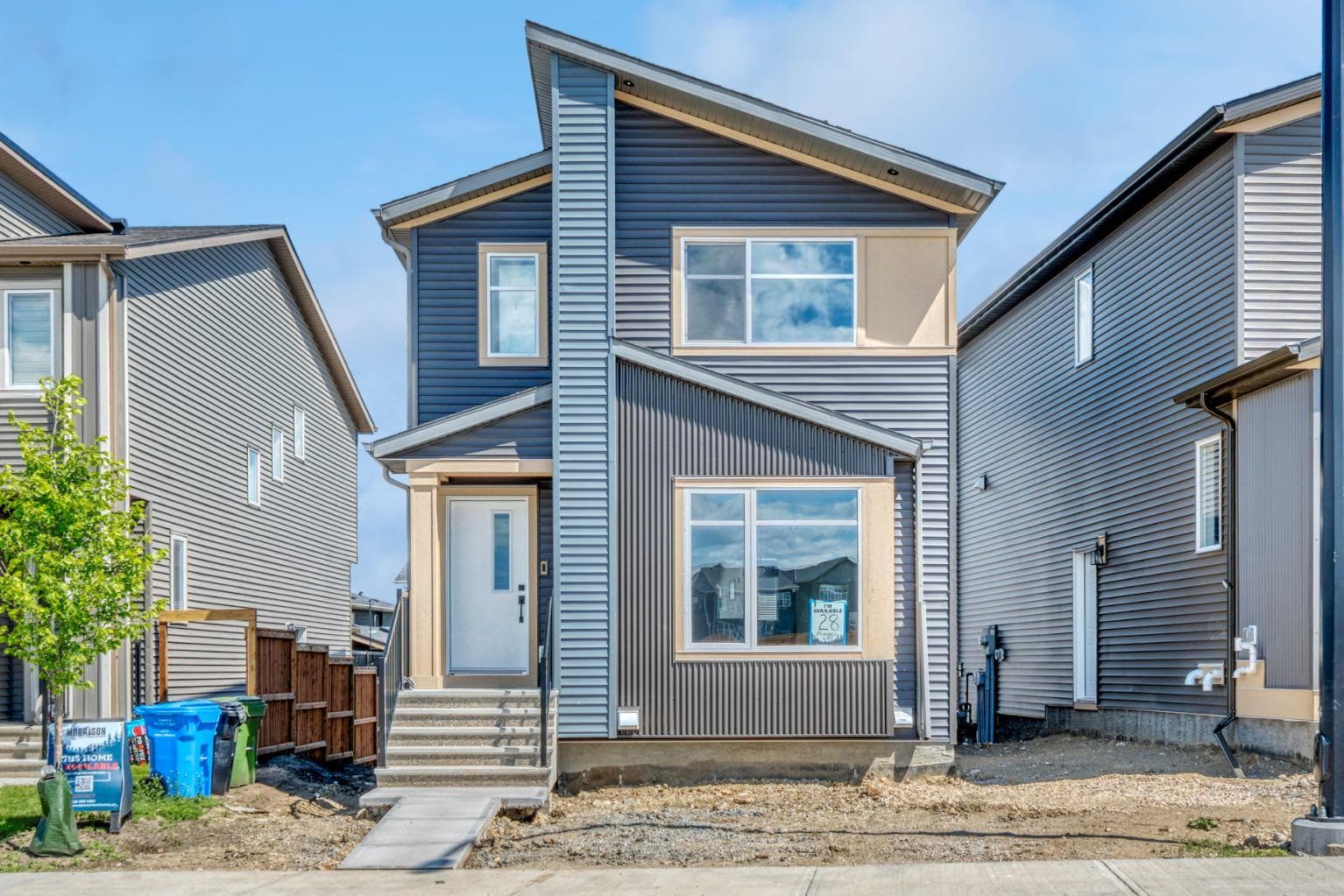28 Mitchell Way NW — photo 2