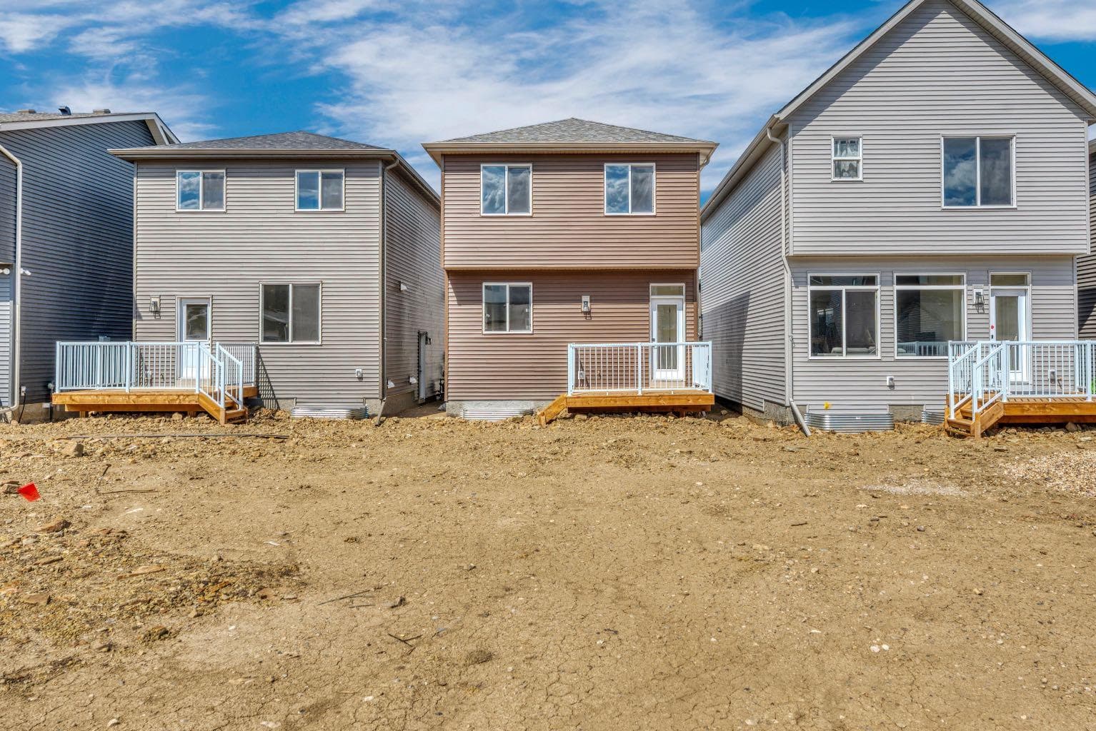 244 Marmot Grove NW — photo 4