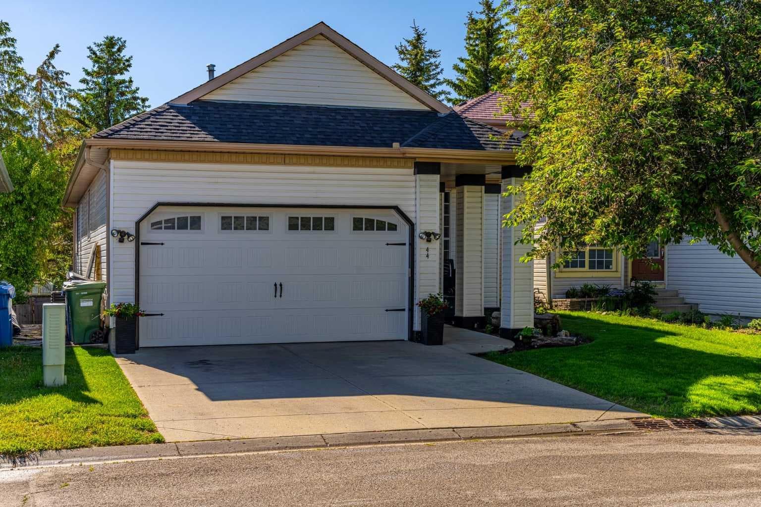 44 Douglas Glen Place SE — photo 2