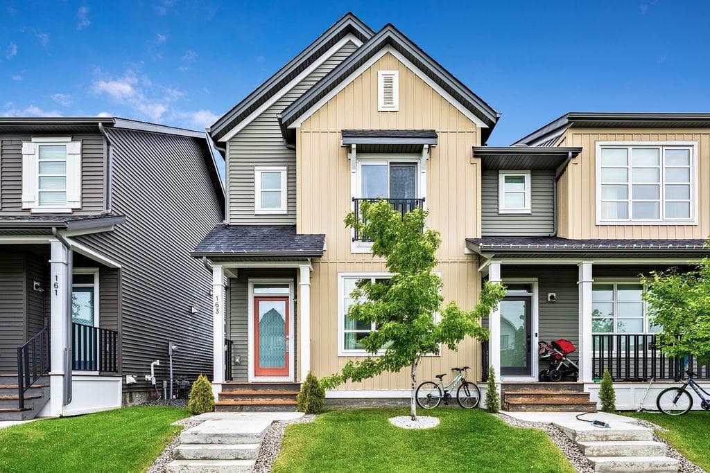 163 Highview Gate SE — photo 1