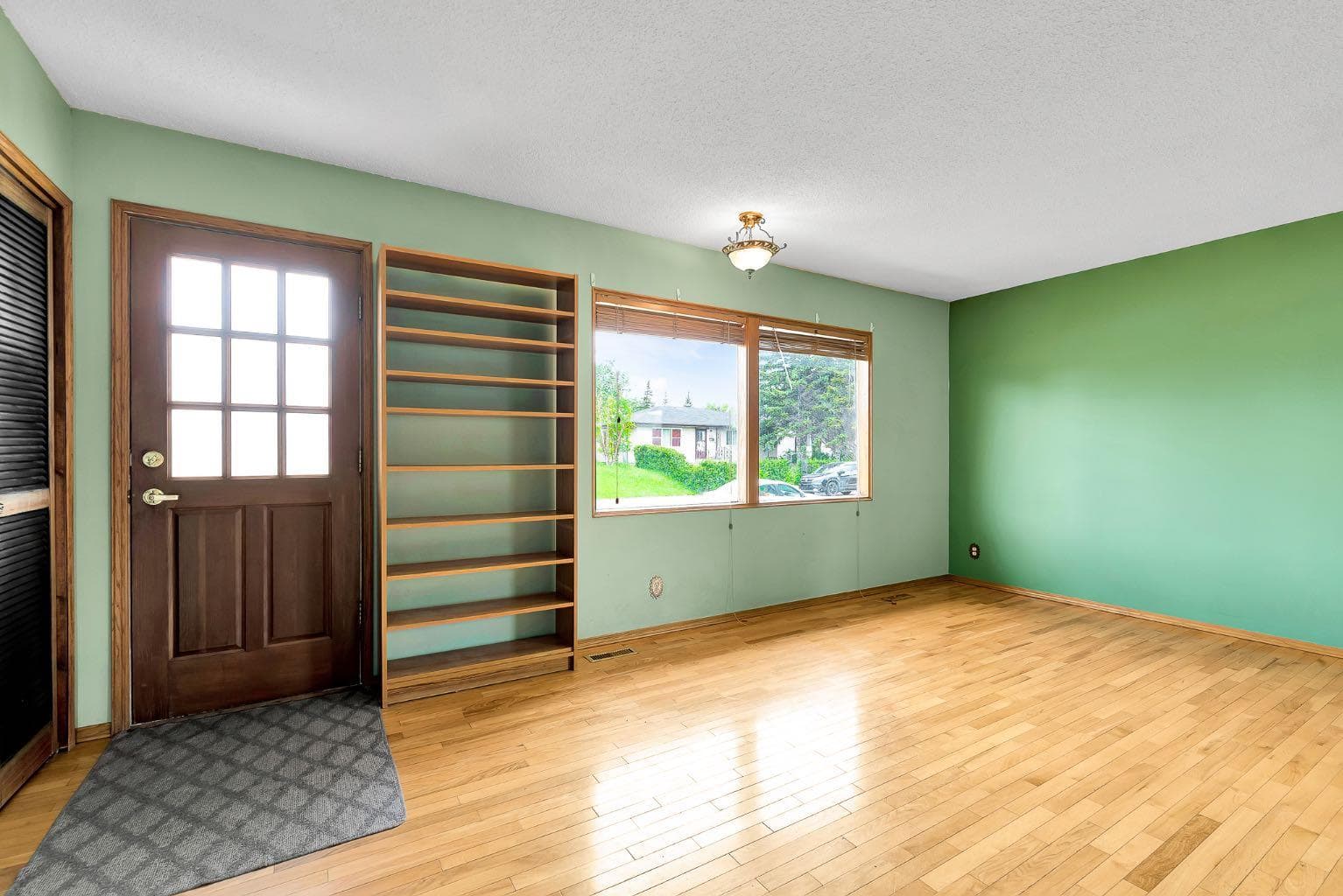 4127 Maryvale Road NE — photo 4