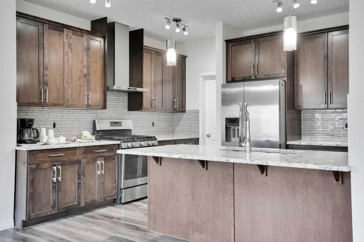 379 Skyview Shores Manor NE — photo 3